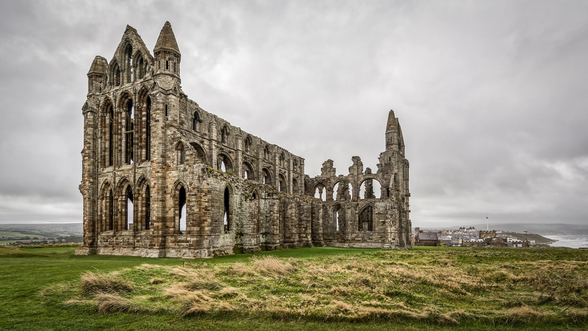 timhill-whitby-abbey-2805489_1920